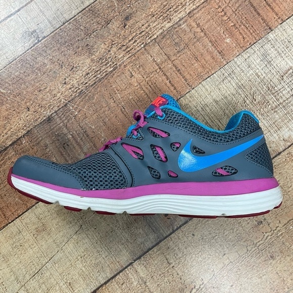 Nike Dual Fusion Lite Size 10 Running Sneakers Athletic Workout Gym Fitness - Picture 8 of 10
